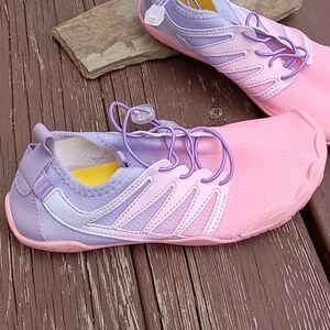 Ombre pink / purple Barefoot / Water Shoes, foot shape US 8 /EU 39